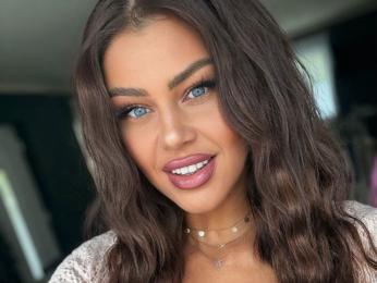 AmidaChris — livejasmin