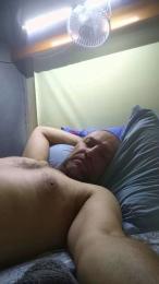 deep761 — webcam model online on cam4