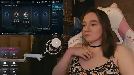 MoonlishSiren — Stripchat stream photo (Apr 2026)