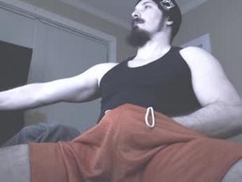 littlesumthinsumthin — webcam model online on chaturbate