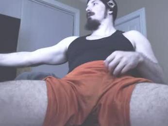 littlesumthinsumthin — webcam model online on chaturbate