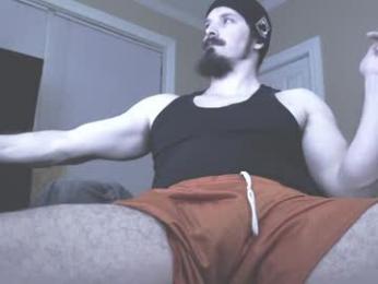 littlesumthinsumthin — webcam model online on chaturbate