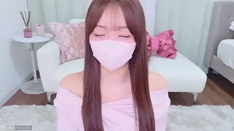 Seira__nn — webcam model online on stripchat