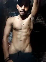 ghnnjhnbh — webcam model online on stripchat