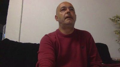 futbolin84 — Cam4 stream photo (May 2026)