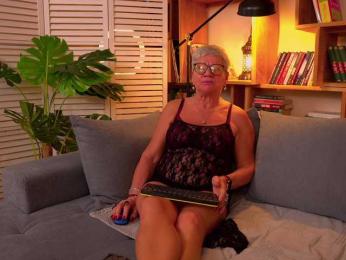 roxana-brooks — Bongacams stream photo (Sep 2026)