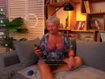 roxana-brooks — Bongacams stream photo (Sep 2026)