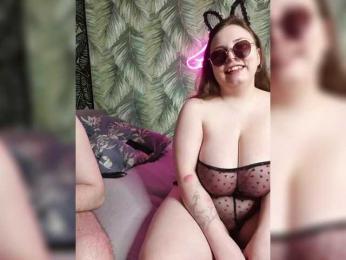 Red-rooms — Bongacams stream photo (Apr 2026)