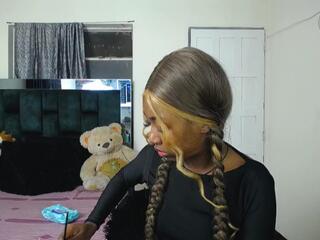 Candela Fox — Flirt4free stream photo (Jun 2026)