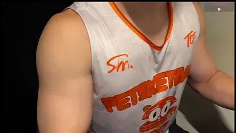 hao105 — webcam model online on stripchat