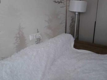 Red_Rose_98 — Bongacams stream photo (Apr 2026)