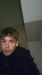 Biggpula1 — Cam4 stream photo (Apr 2026)