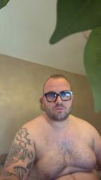 theking989 — webcam model online on cam4