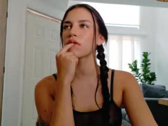 grettabenett_ — Chaturbate stream photo (May 2026)
