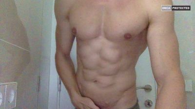 xfitboyxxx — webcam model online on cam4