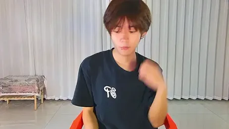 buding-001 — webcam model online on stripchat