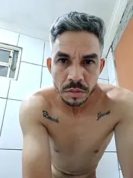 QfabO123 — Stripchat stream photo (Oct 2025)