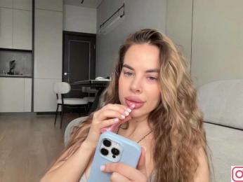 diffgirls1-1 — webcam model online on bongacams