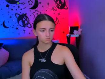 rosaliemoonn — webcam model online on chaturbate