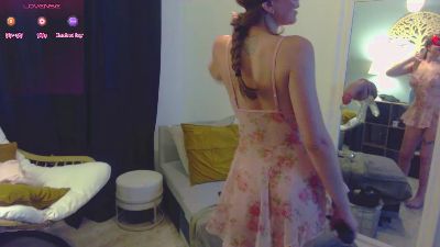 Loulou_27 — Cam4 stream photo (May 2026)
