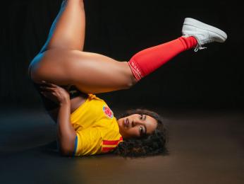 MelanyDavish — webcam model online on livejasmin