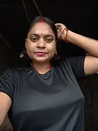 Aanushaka — webcam model online on stripchat