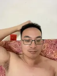 huskingb — Stripchat stream photo (Oct 2026)