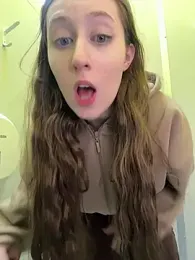 FroggyAnna — webcam model online on stripchat