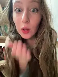 FroggyAnna — webcam model online on stripchat