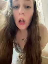 FroggyAnna — webcam model online on stripchat