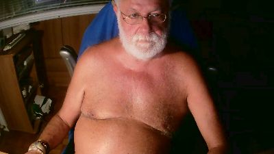oldorsotto — webcam model online on cam4