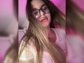 CrisKissa — Bongacams stream photo (Sep 2026)