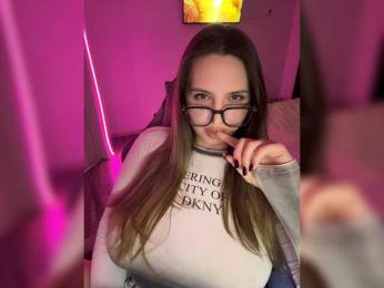 CrisKissa — Bongacams stream photo (Sep 2026)