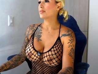 mia-hott — Camsoda stream photo (Apr 2026)