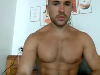 muscleshow00 — Chaturbate stream photo (May 2026)