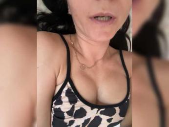 Lisa2016 — webcam model online on bongacams