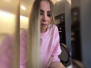 blondalina — Bongacams stream photo (May 2026)