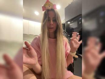 blondalina — Bongacams stream photo (May 2026)