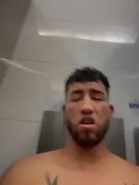 liam_bronw — Stripchat stream photo (Apr 2026)