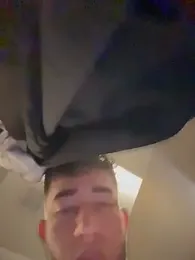 liam_bronw — Stripchat stream photo (Apr 2026)