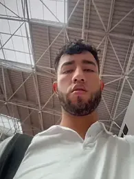 liam_bronw — Stripchat stream photo (Apr 2026)