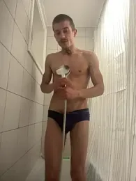 bosnianhot — webcam model online on stripchat