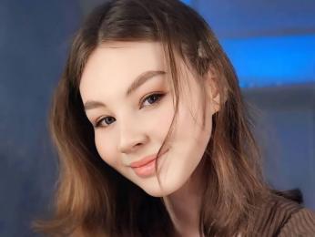 LuanneGfroerer — webcam model online on livejasmin