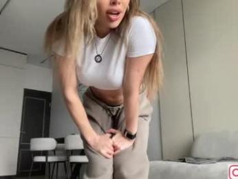 diffgirls — Chaturbate stream photo (Apr 2026)