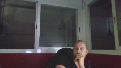 DoctorMad82 — webcam model online on cam4