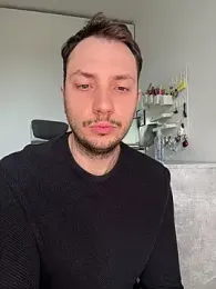 Lovebackground — webcam model online on stripchat