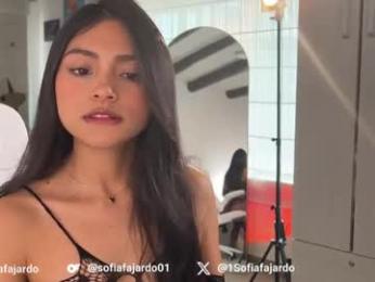 sweet_littleee — Chaturbate stream photo (Apr 2026)