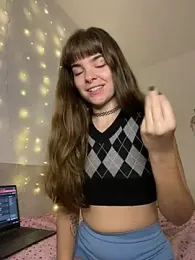 BarbieRapunzel — webcam model online on stripchat