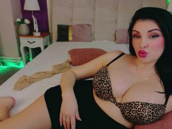 XKimoraX — webcam model online on bongacams