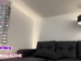 trixieemerald — webcam model online on chaturbate